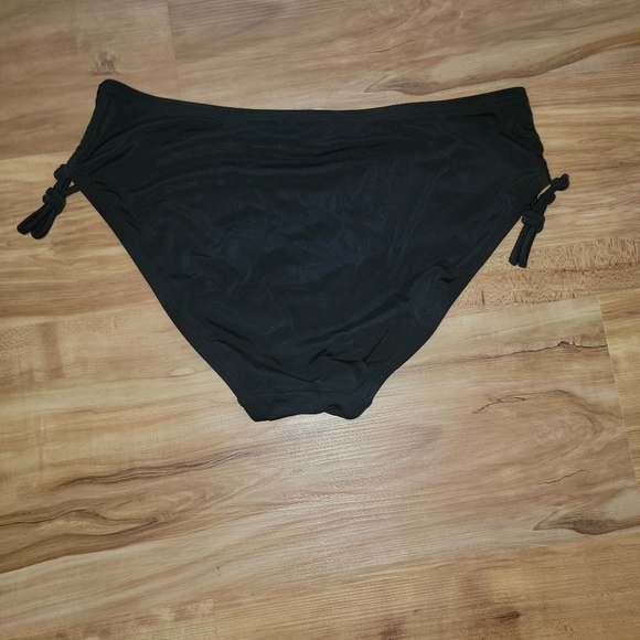 VS high-waisted black bikini bottoms - Picture 2 of 4